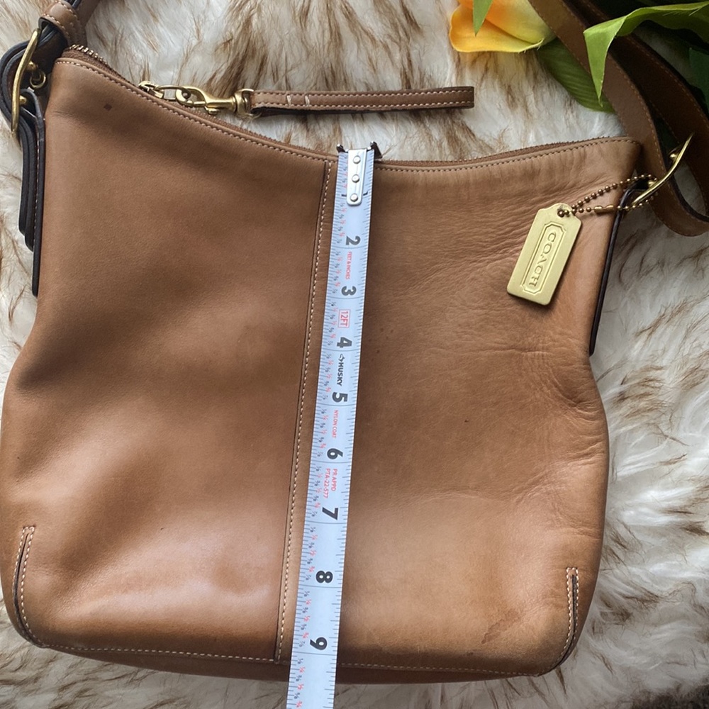 Coach leather sling/shoulder bag, adjustable strap - Picture 4 of 10